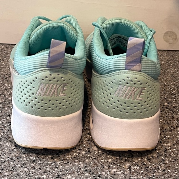 RARE 🌟 💫 😎 2014 Nike Air Max Thea in Glacier Ice with swarovski crystals - Picture 8 of 10